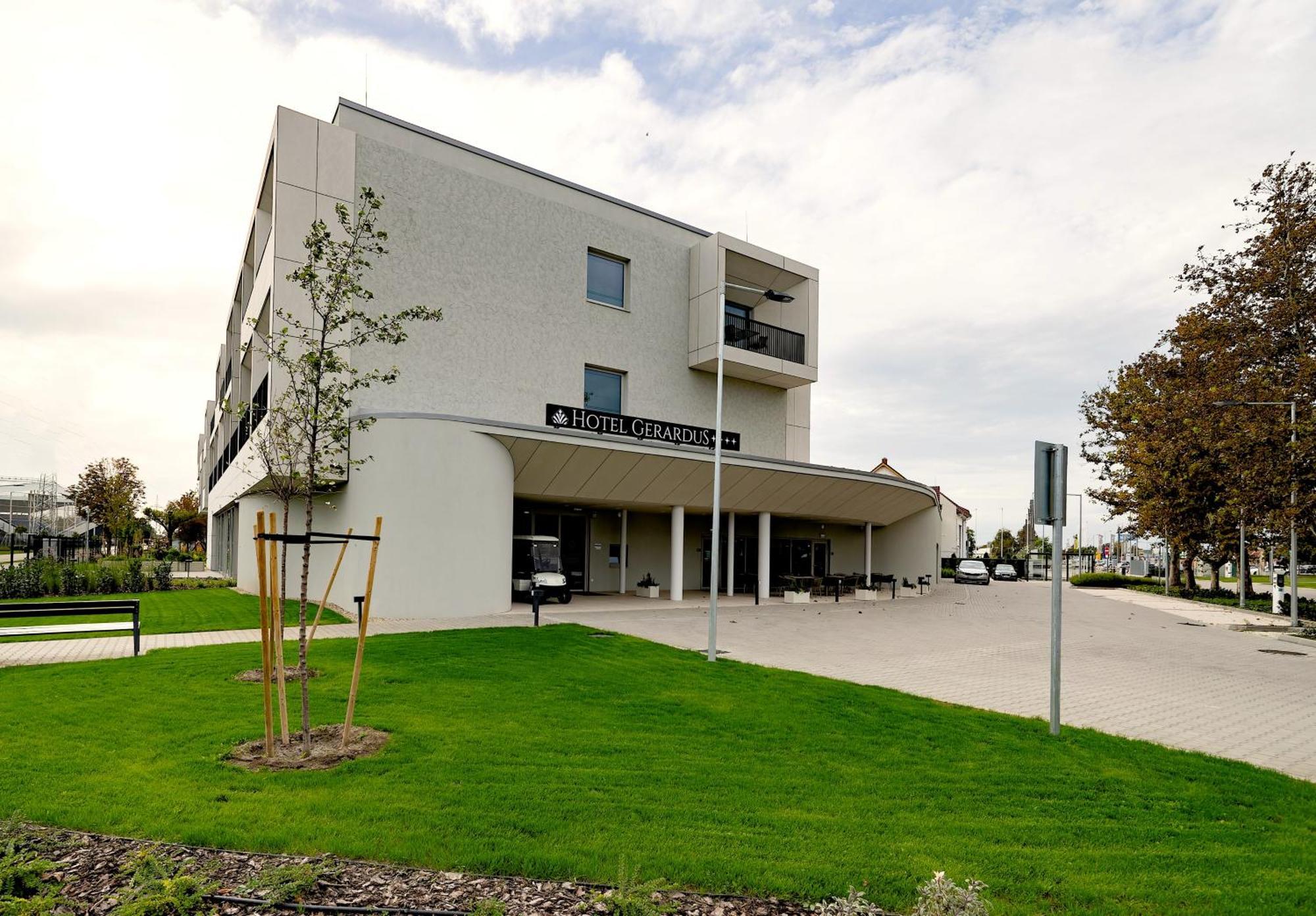 Hotel Gerardus 세게드 외부 사진